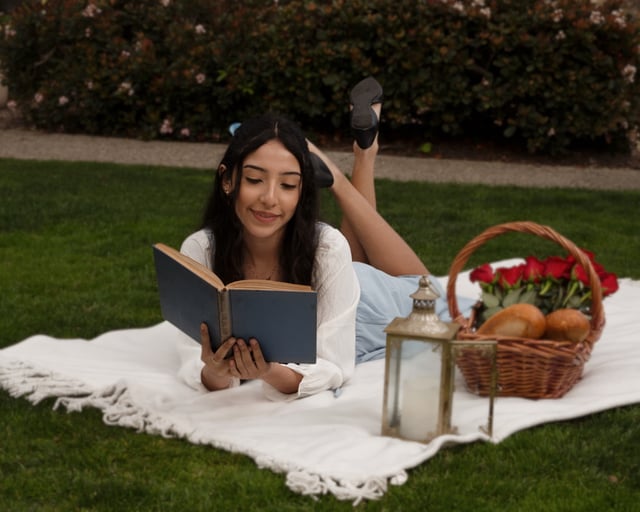 portrait of katherine reading